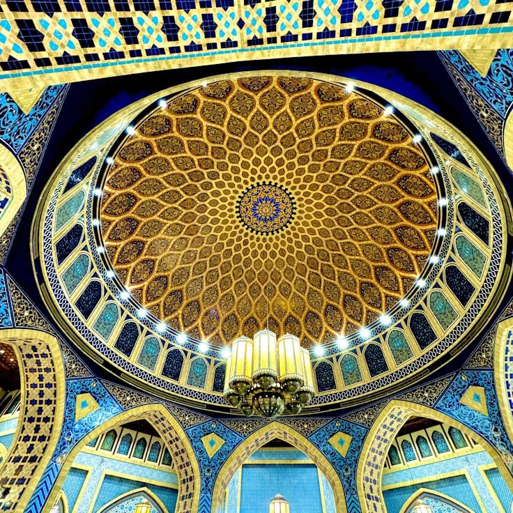 Family-friendly shopping and daily life in Italy